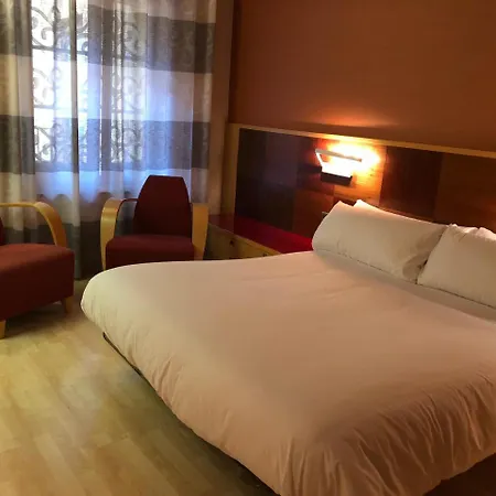 Отель De La Gloria
